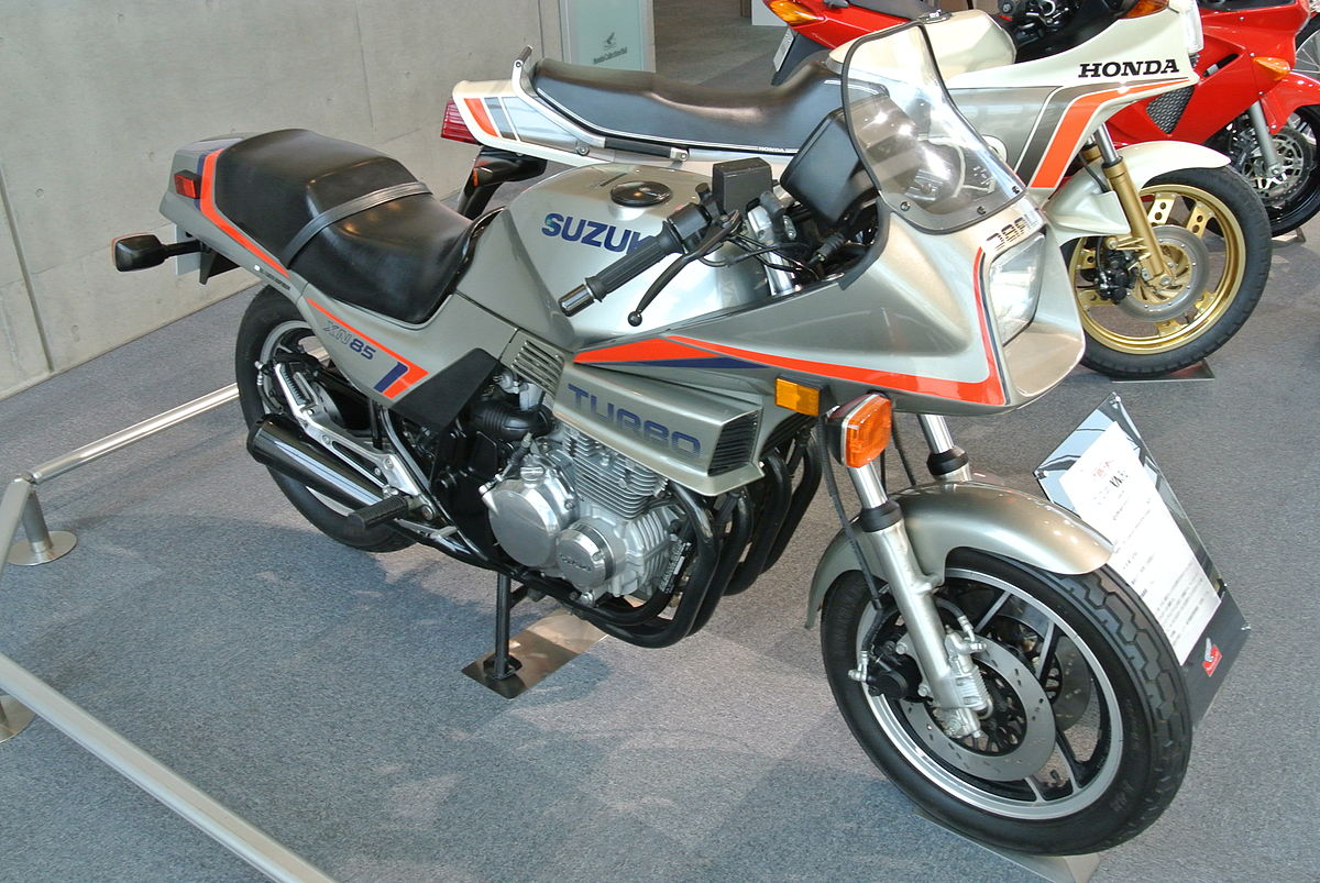 SUZUKI XN 85D Turbo