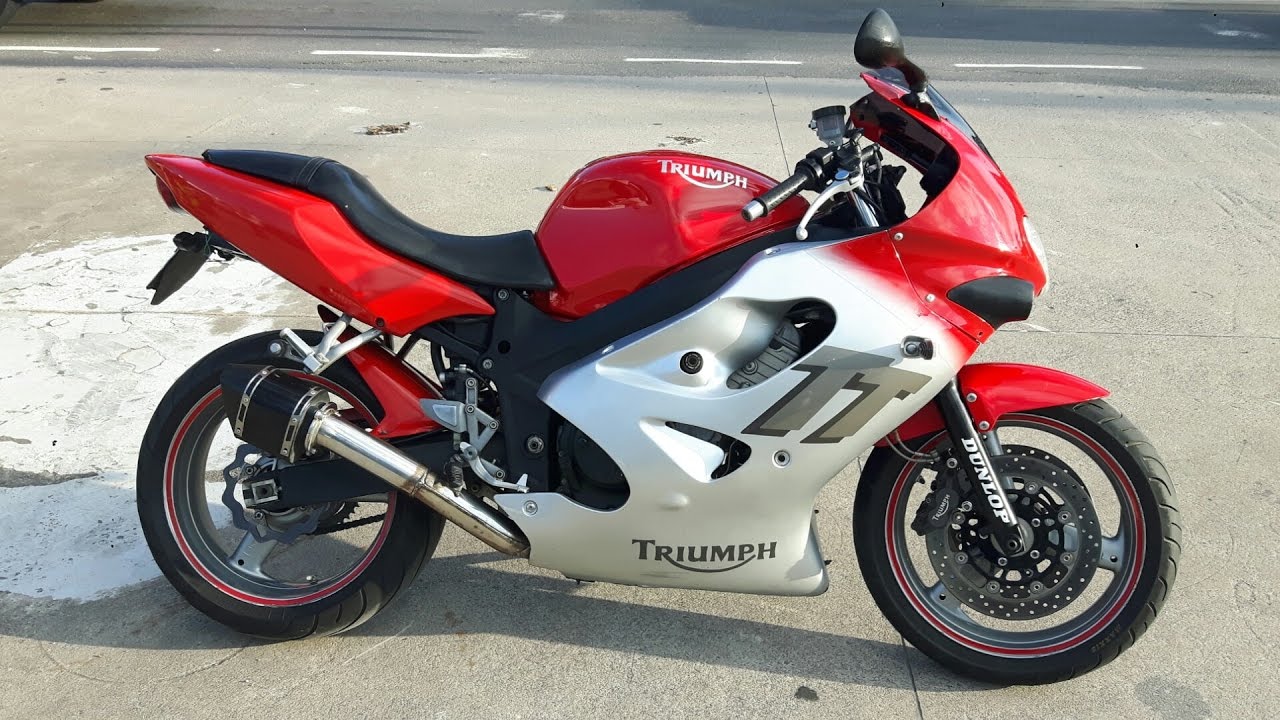 TRIUMPH TT 600